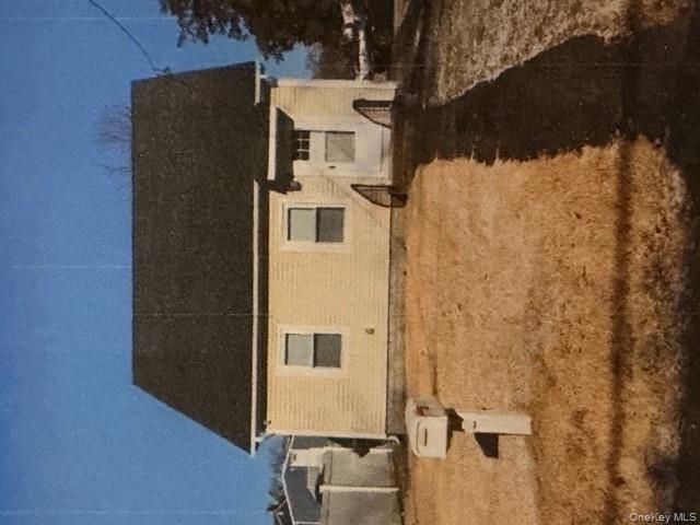 629 Lakeway Drive, West Babylon, NY 11704