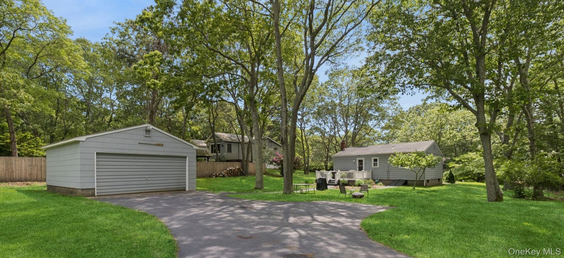 28 The Trail, Hampton Bays, NY 11946