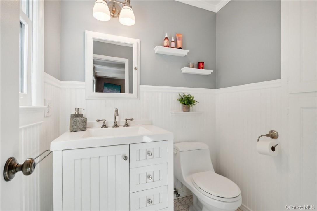 8 Oak Tree Drive, Cornwall, NY 12518