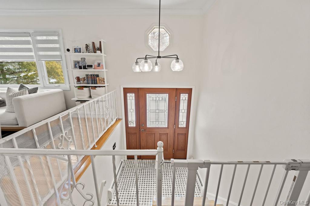 10 Cottage Lane, Suffern, NY 10901