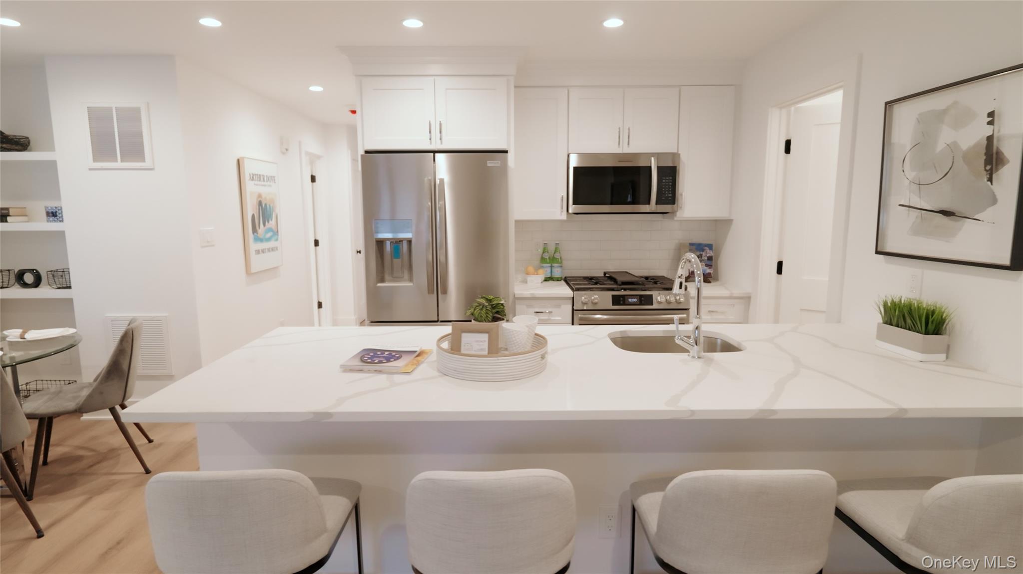 161 Union Avenue # 5, Lynbrook, NY 11563