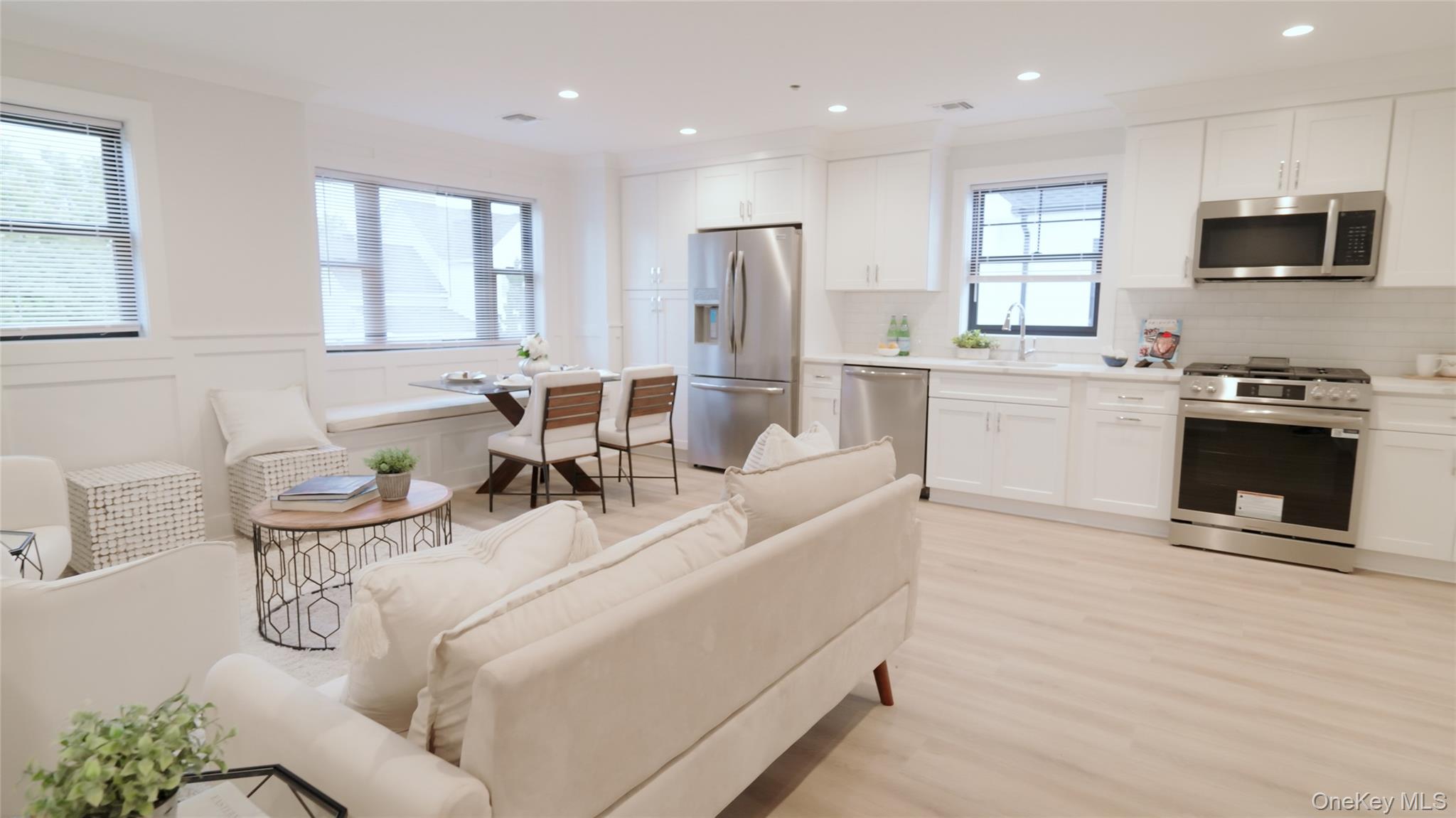 161 Union Avenue # 10, Lynbrook, NY 11563