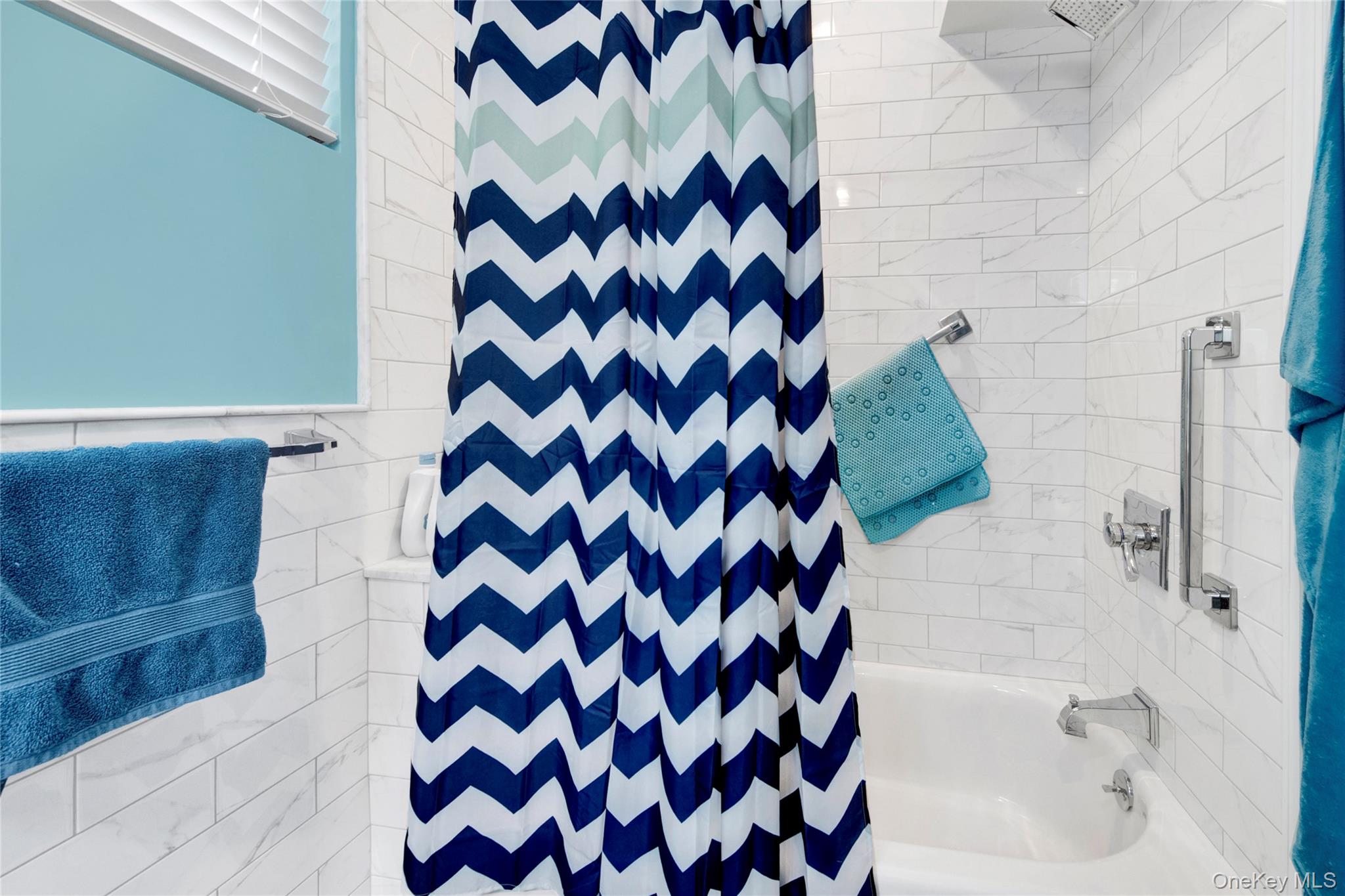 174 King Avenue, Yonkers, NY 10704