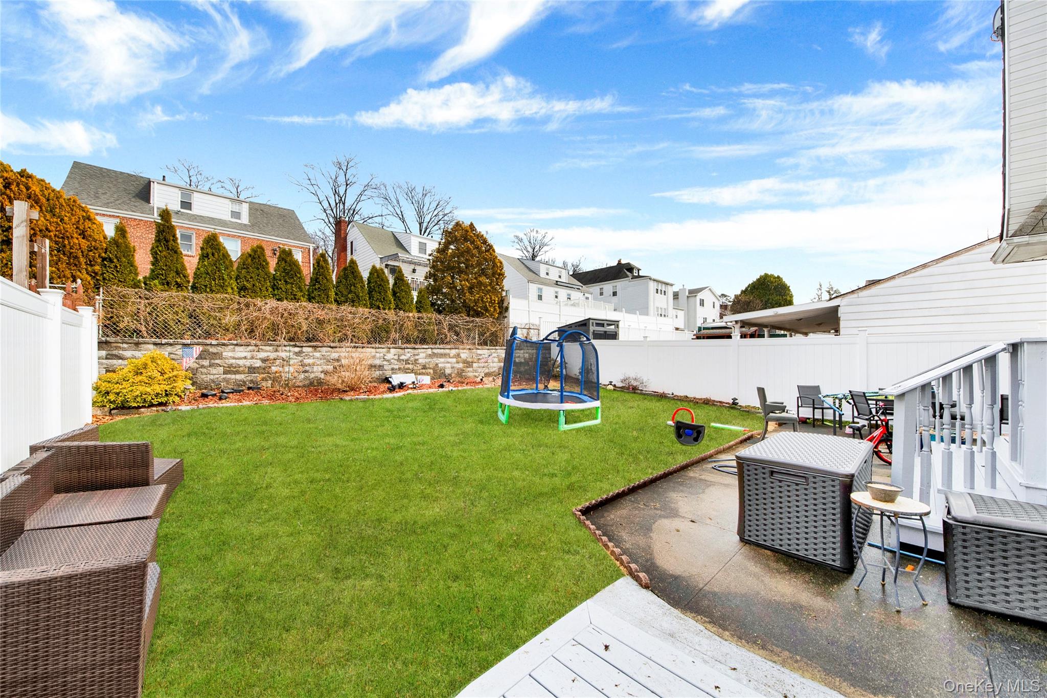 174 King Avenue, Yonkers, NY 10704