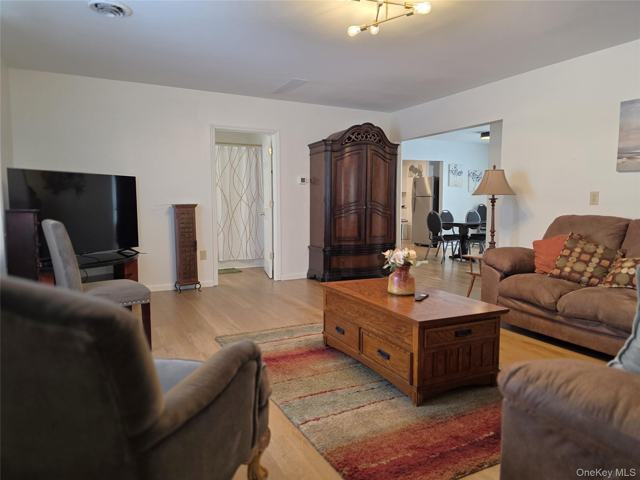 90 West Market # 1, Red Hook, NY 12571