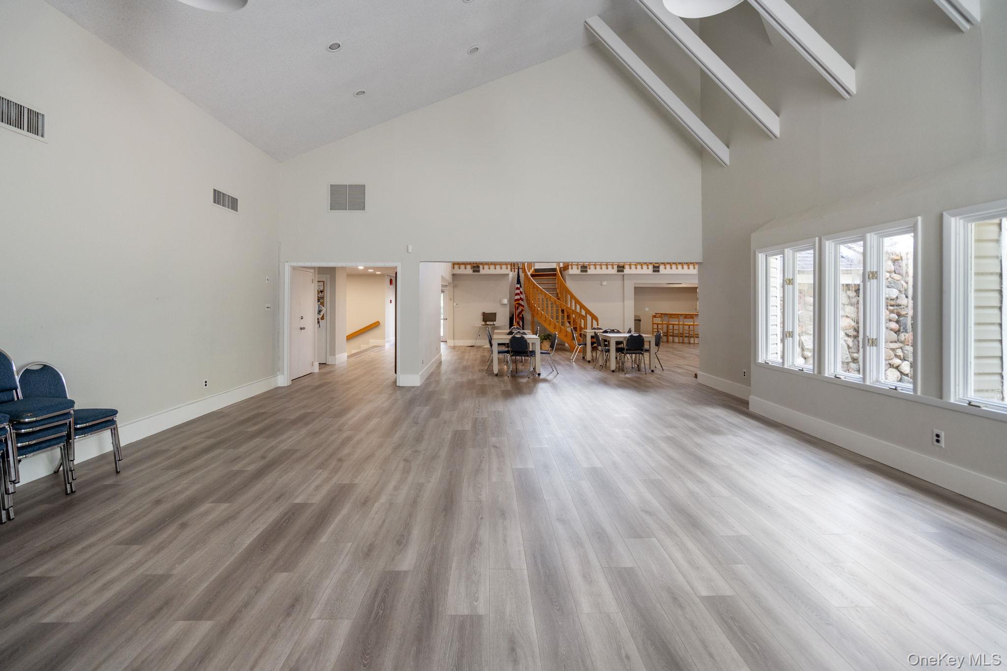 6 Doe Path, Coram, NY 11727