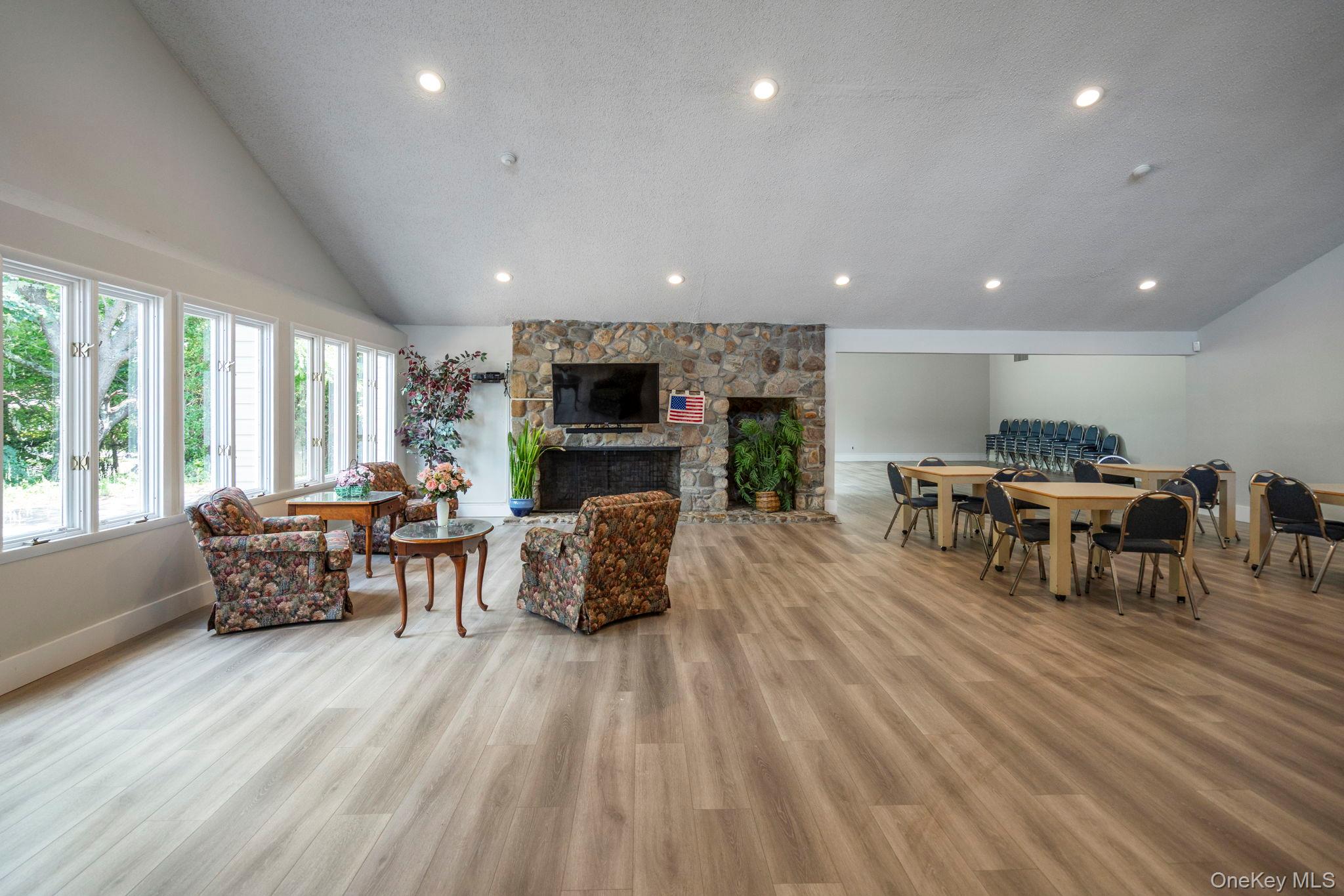 6 Doe Path, Coram, NY 11727