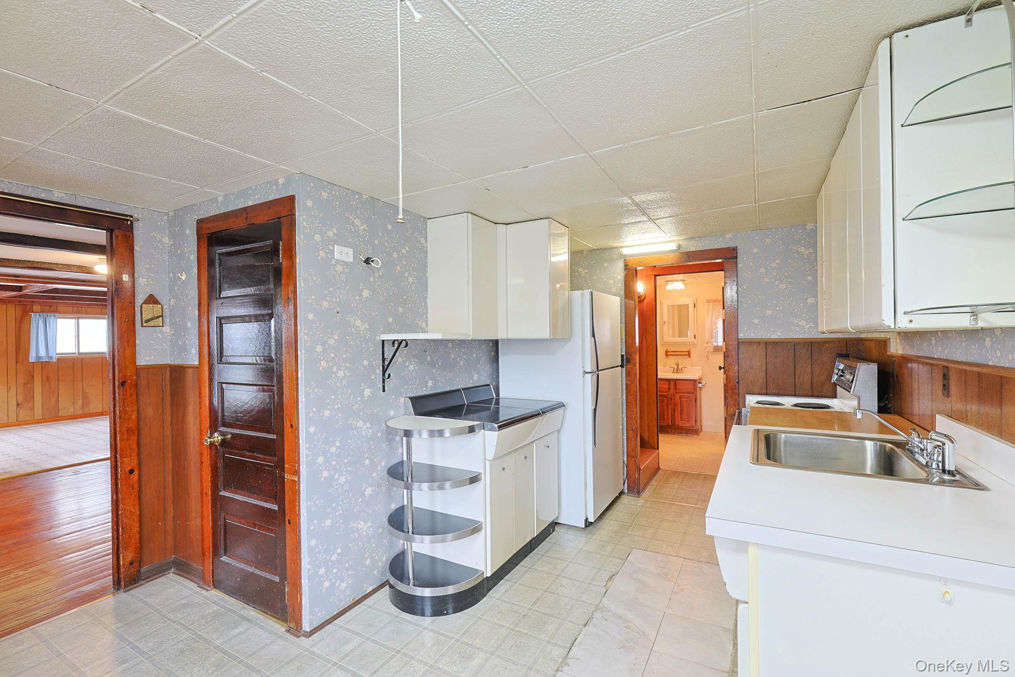 107 County Route 22, Johnson, NY 10933