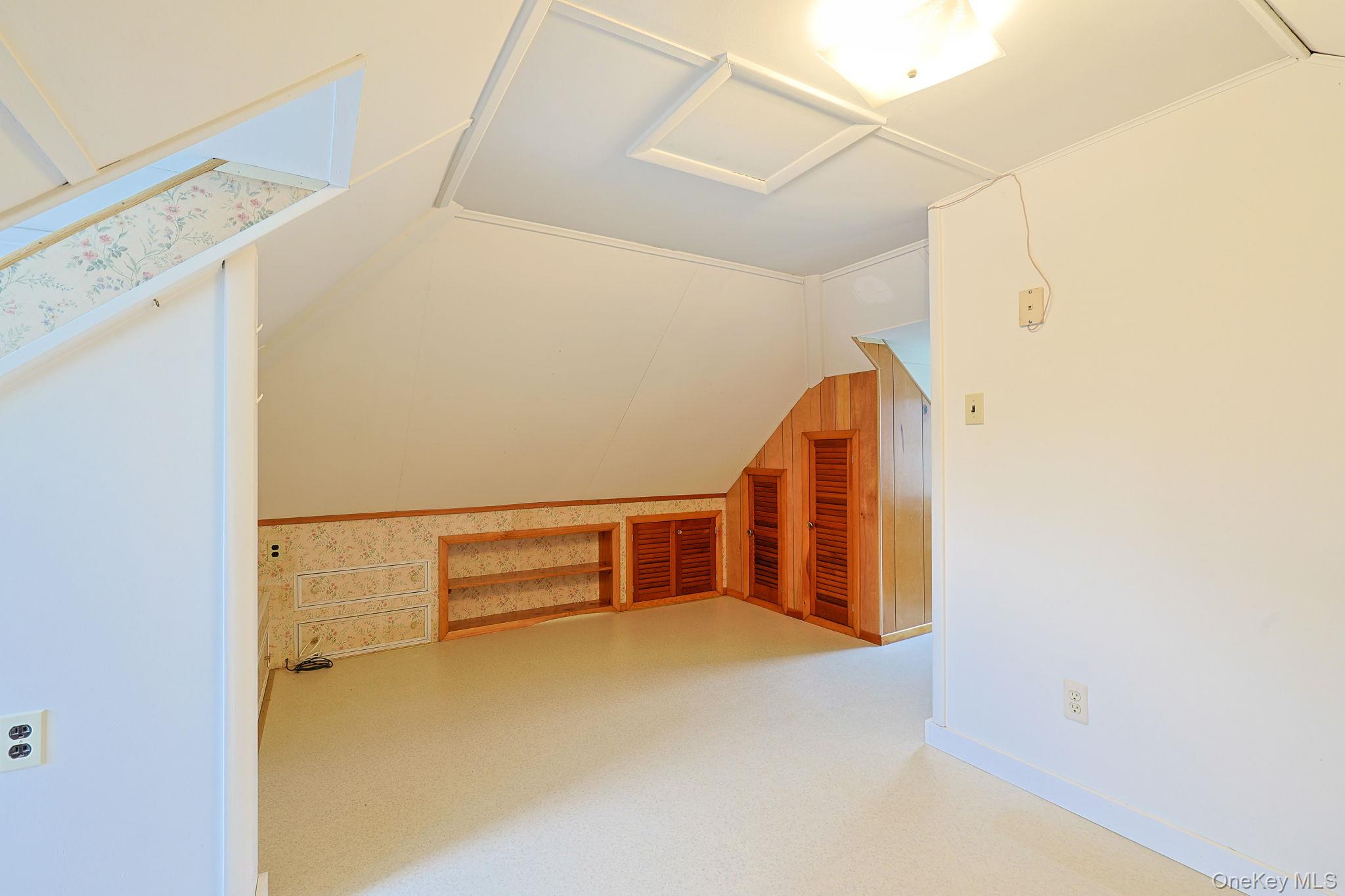 107 County Route 22, Johnson, NY 10933