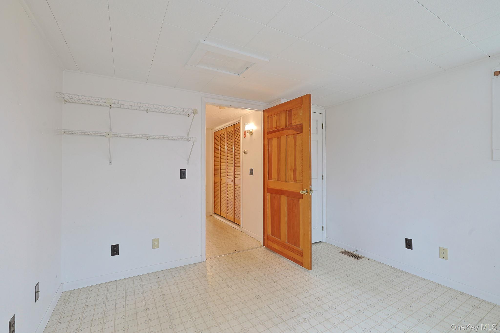 107 County Route 22, Johnson, NY 10933