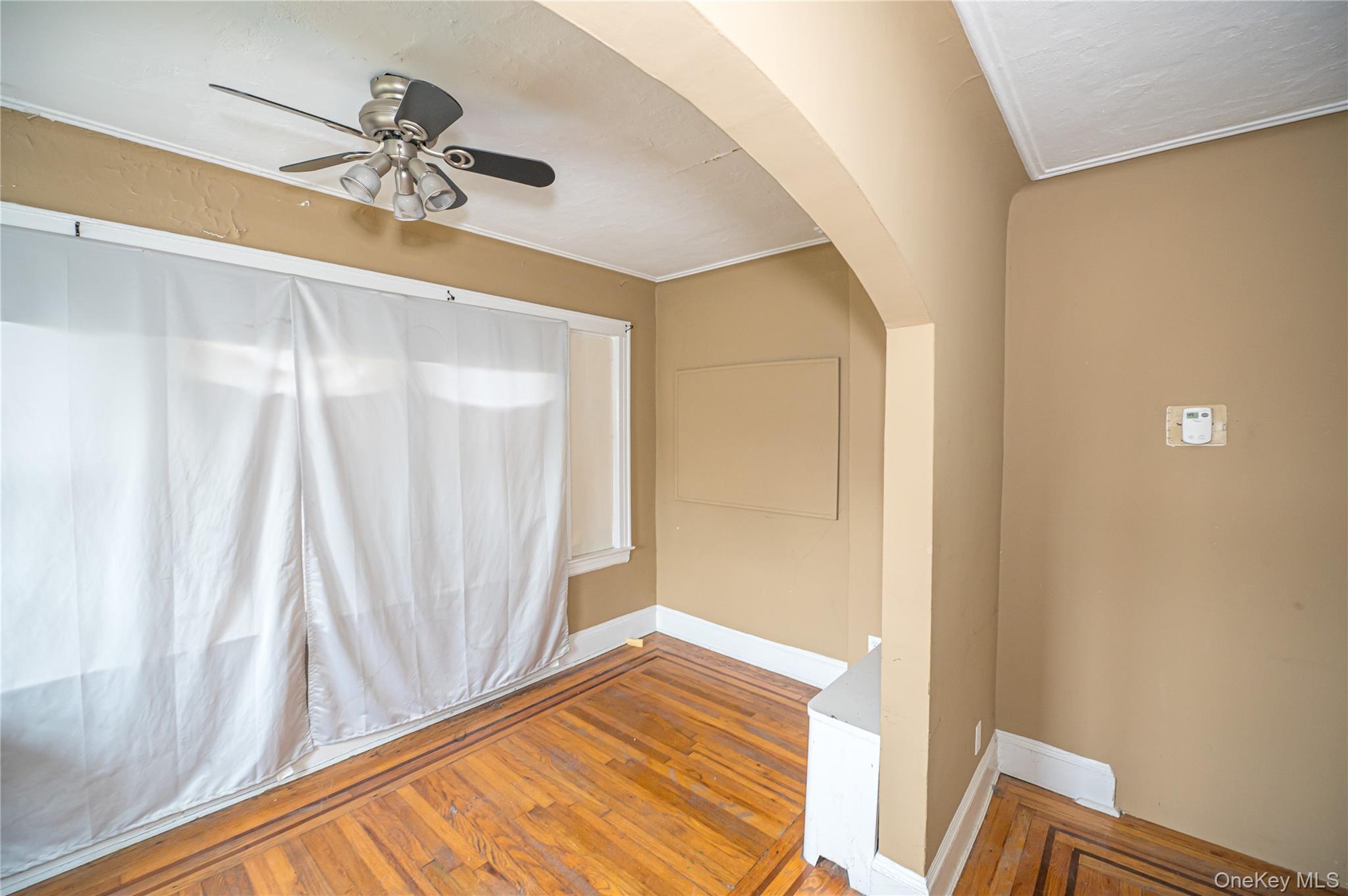 17 Hope Street, Hempstead, NY 11550