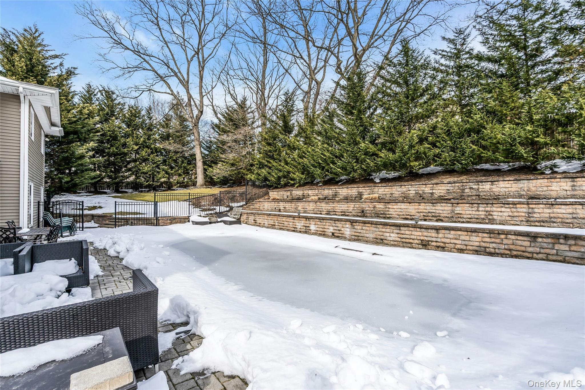 54 Valleywood Road, Commack, NY 11725