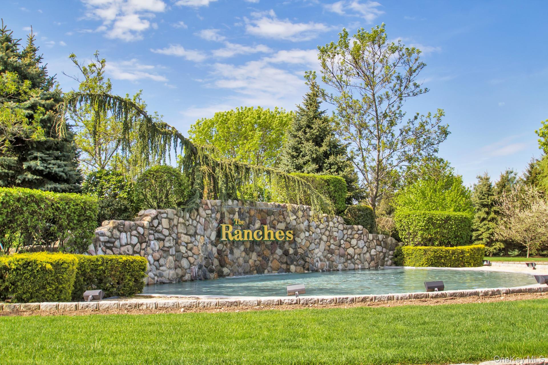 77 Constantine way Way, Mount Sinai, NY 11766