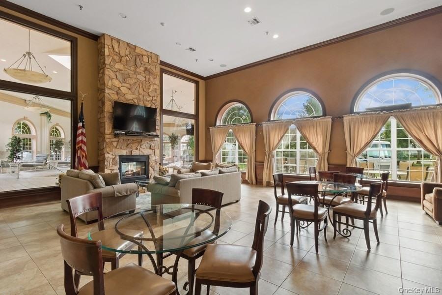 77 Constantine way Way, Mount Sinai, NY 11766