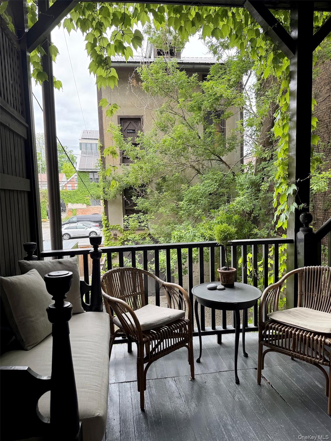 362 1/2 Warren Street, Hudson, NY 12534