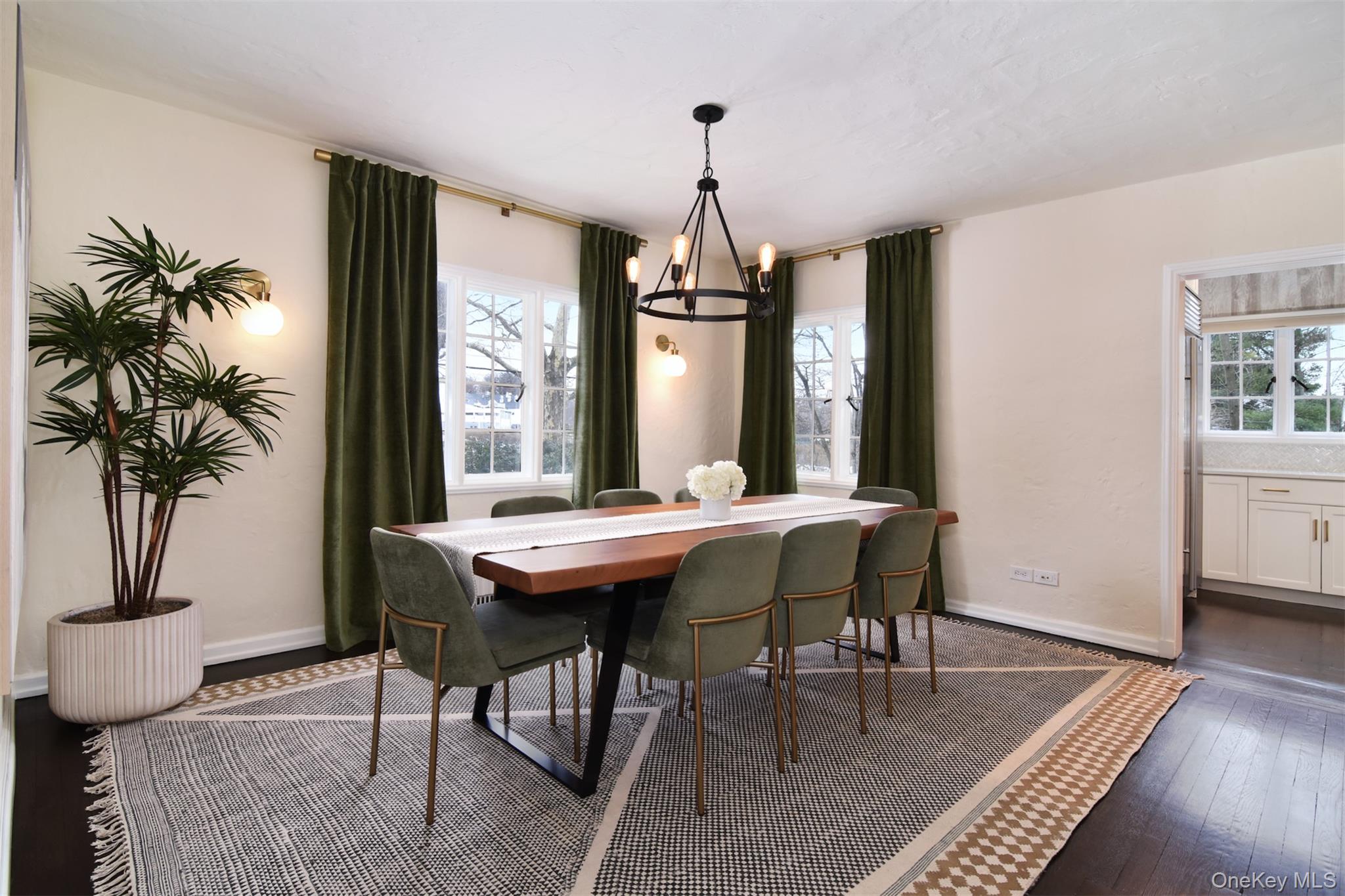 30 Locust Lane, Bronxville, NY 10708