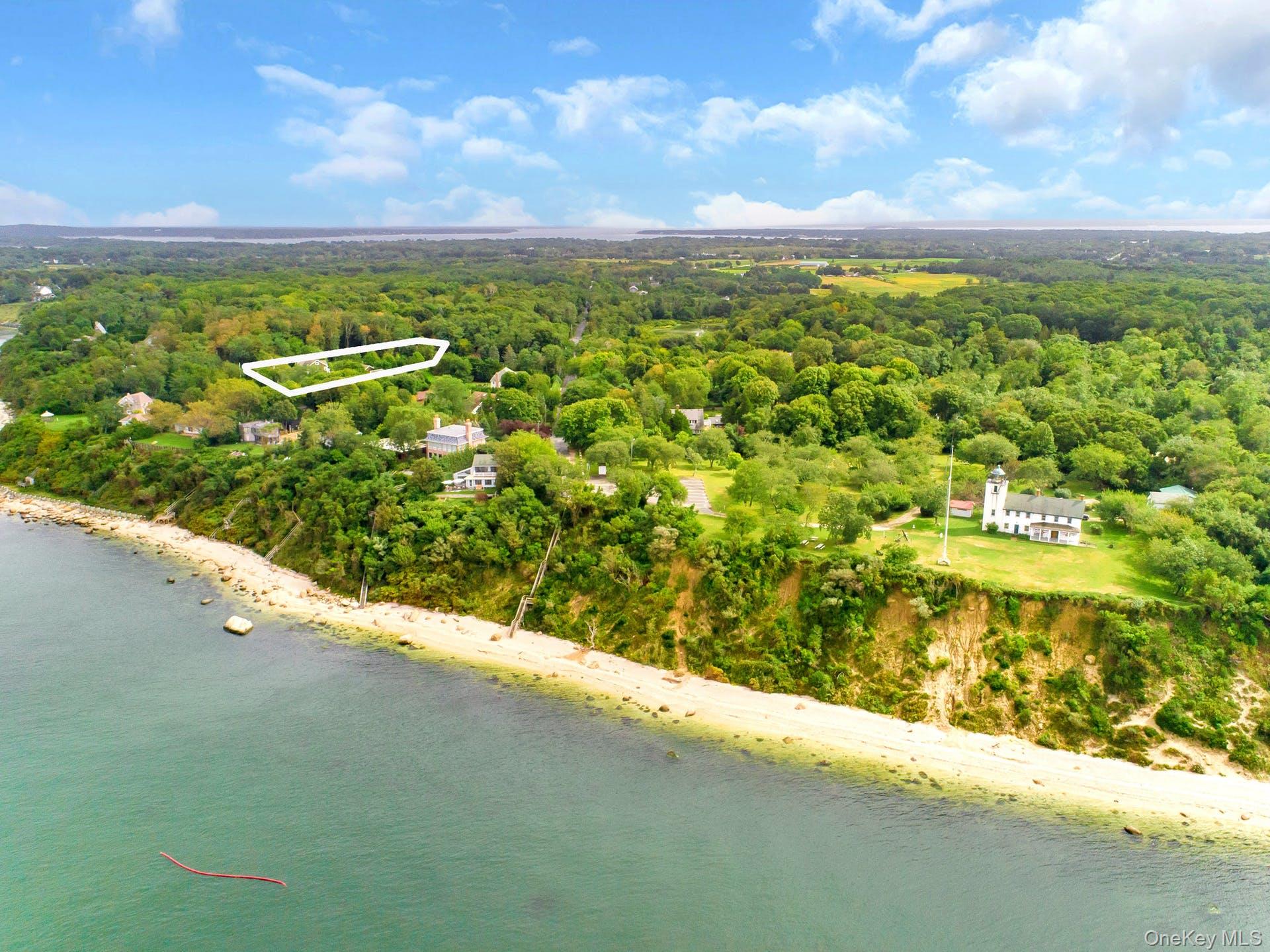 590 Soundview Av Ext, Southold, NY 11971