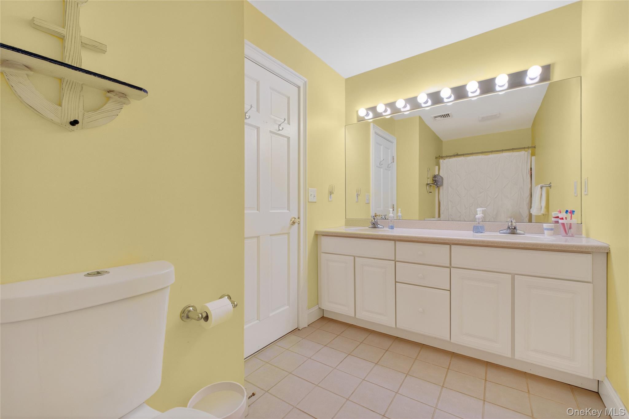 31 Dew Drop Lane, Hopewell Junction, NY 12533