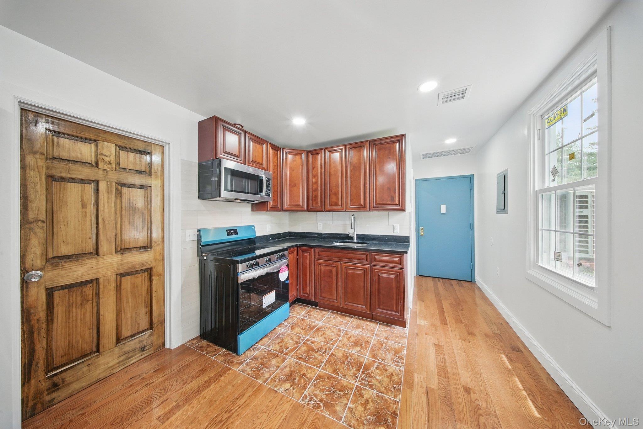 14 Yankee Place # 6, Ellenville, NY 12428