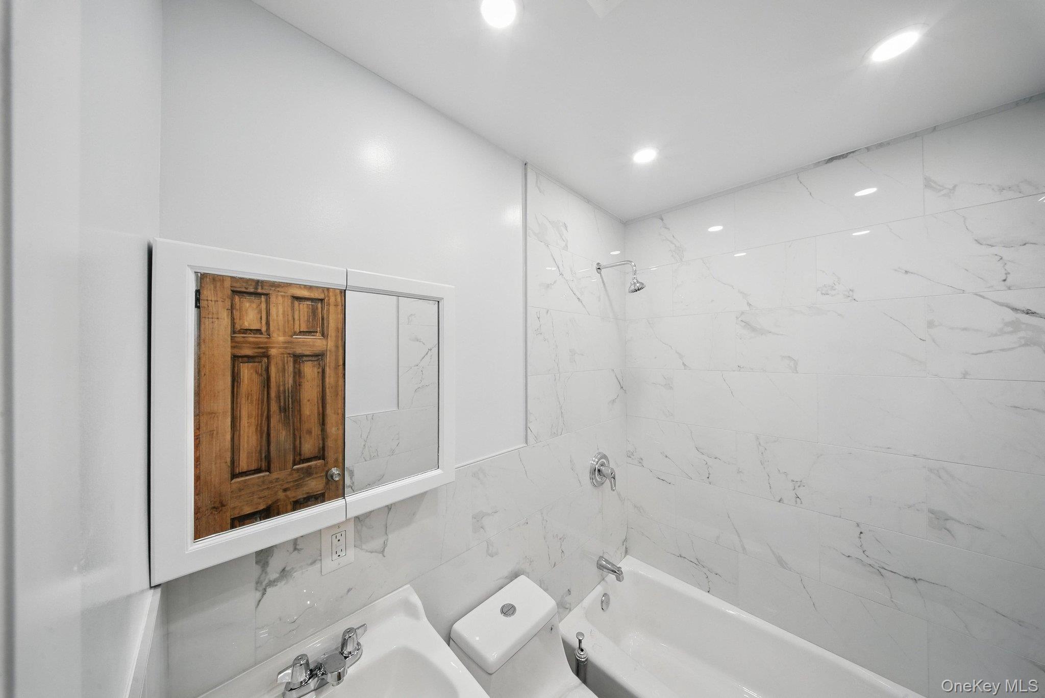 14 Yankee Place # 6, Ellenville, NY 12428