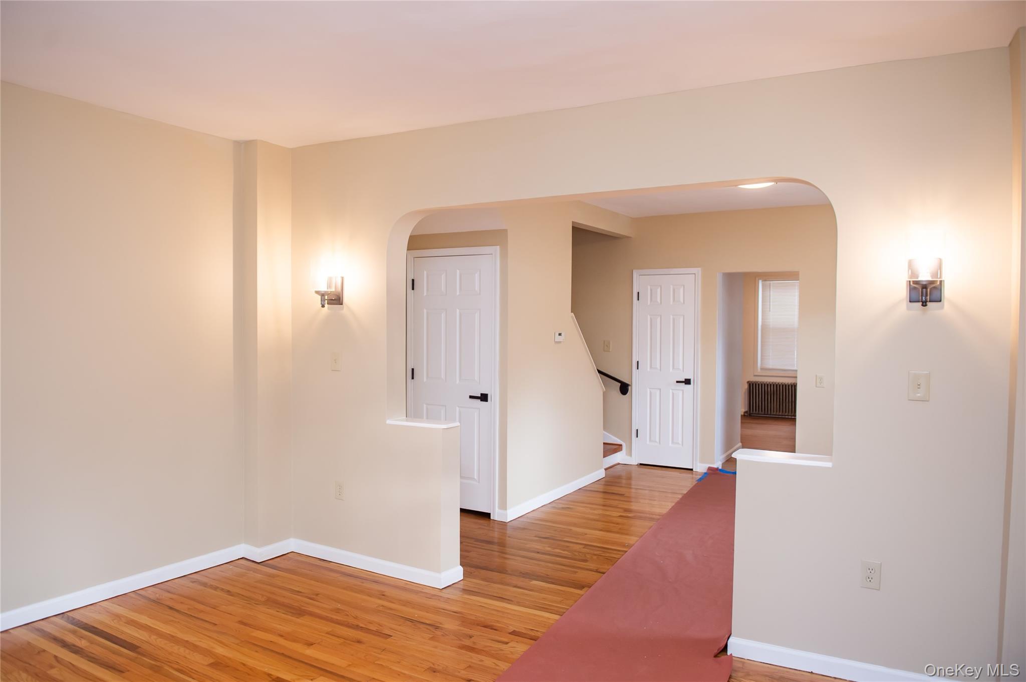 2-4 Elm Place, Poughkeepsie, NY 12601