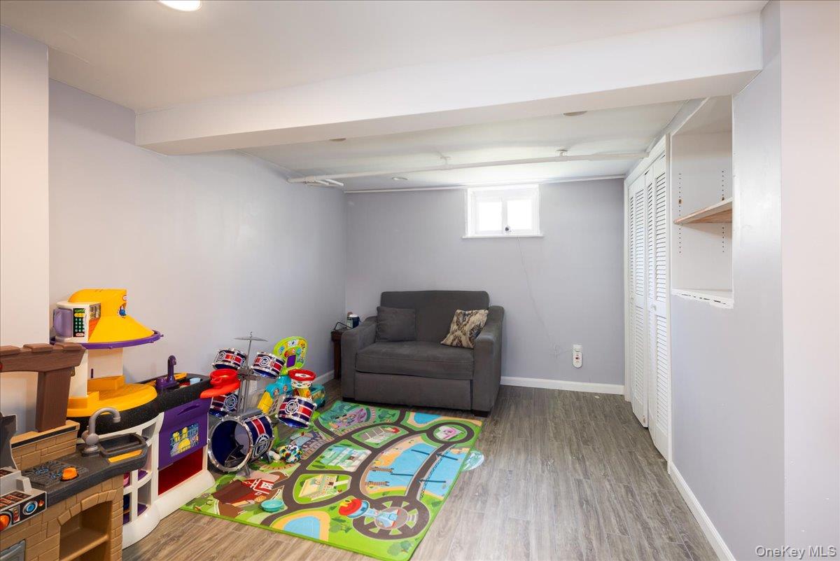 404 Silver Lane, Oceanside, NY 11572