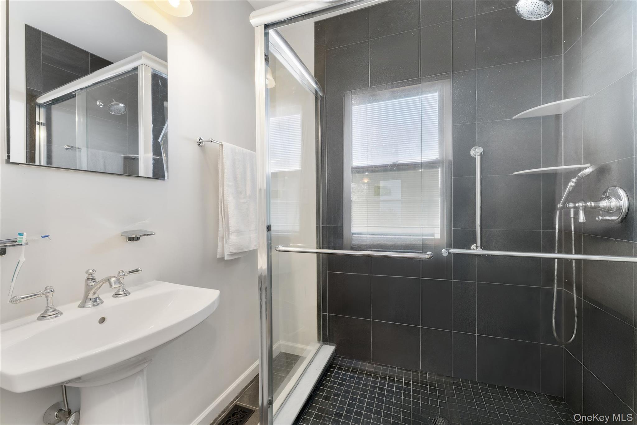 61 High Street, Tarrytown, NY 10591