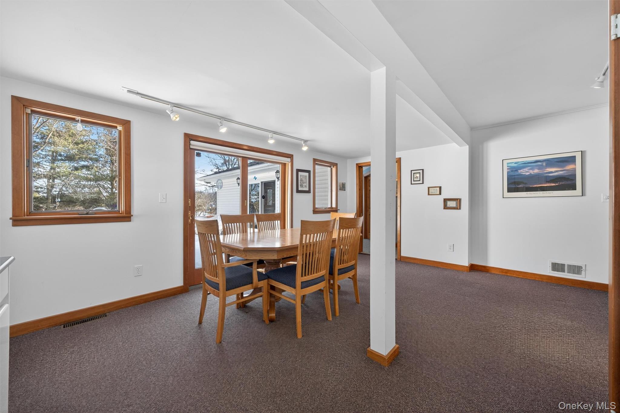 2 Thomas Jefferson Place, Middletown, NY 10940