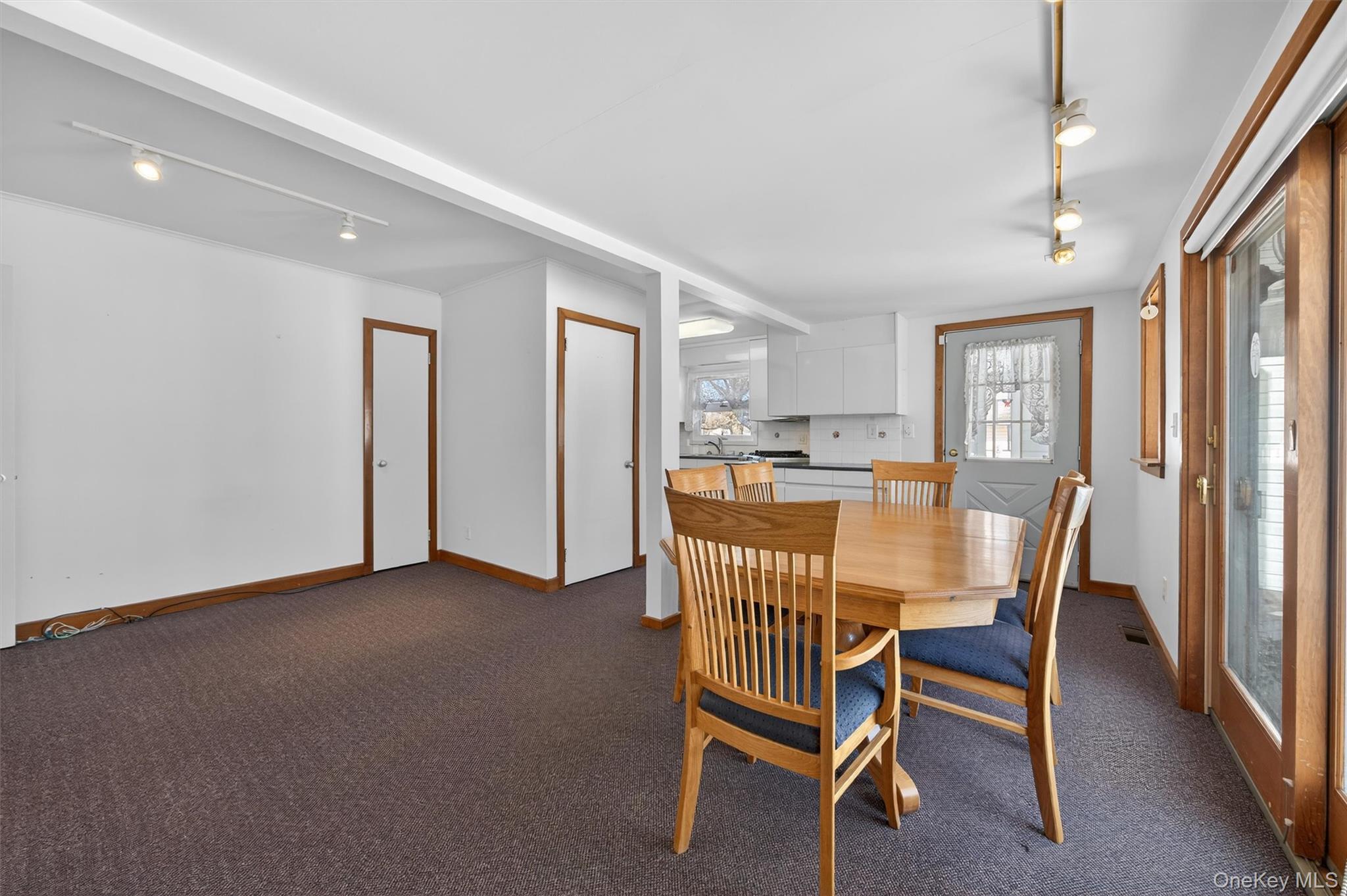 2 Thomas Jefferson Place, Middletown, NY 10940