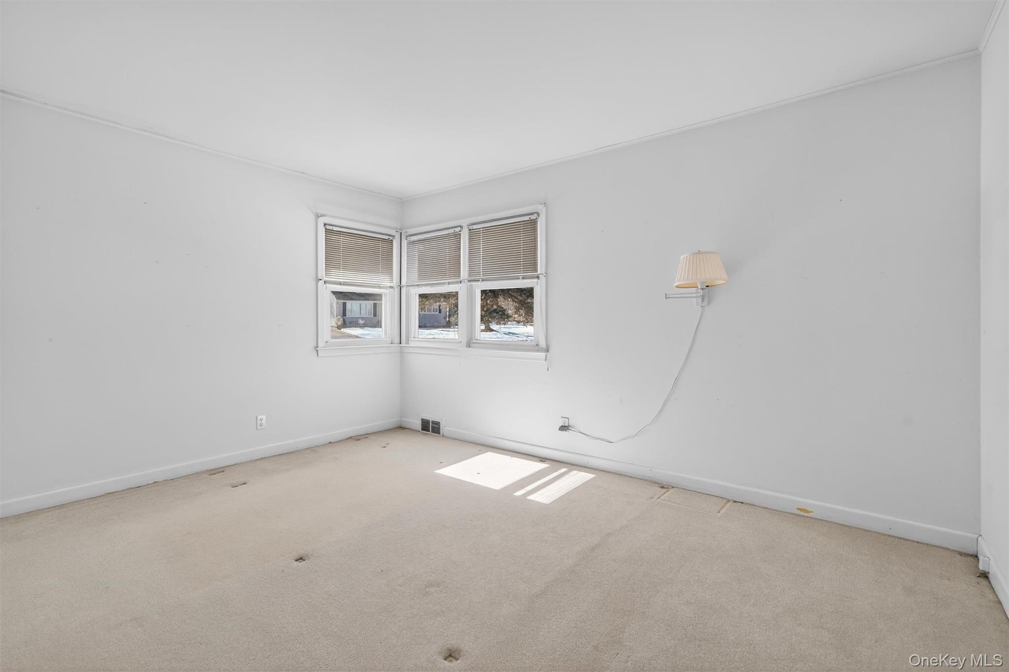 2 Thomas Jefferson Place, Middletown, NY 10940