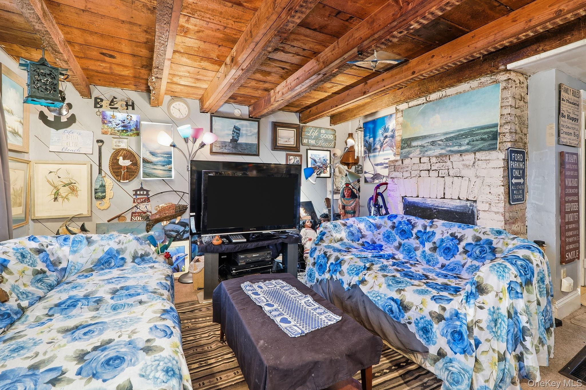 145 W Bridge Street, Saugerties, NY 12477