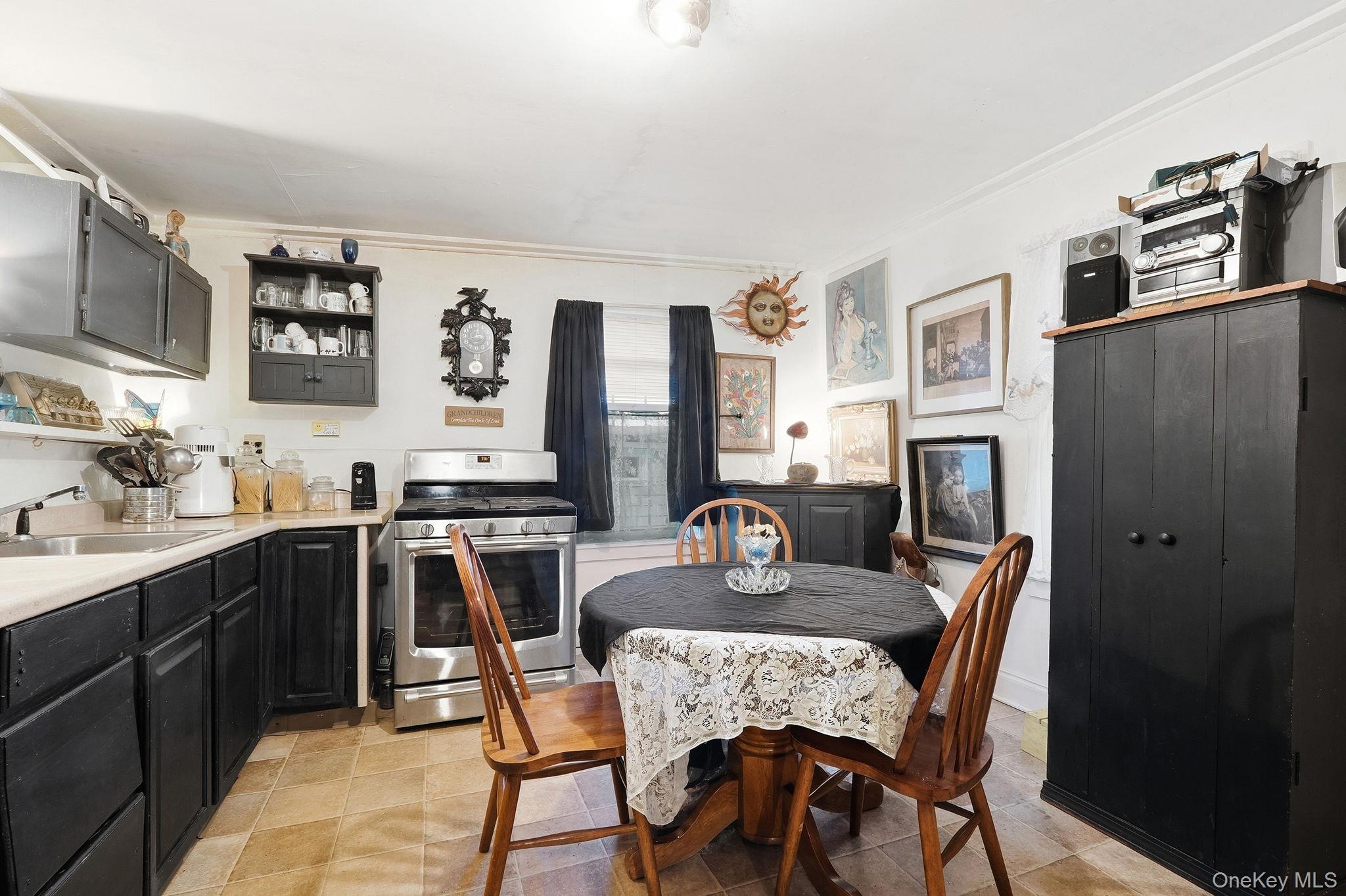 145 W Bridge Street, Saugerties, NY 12477