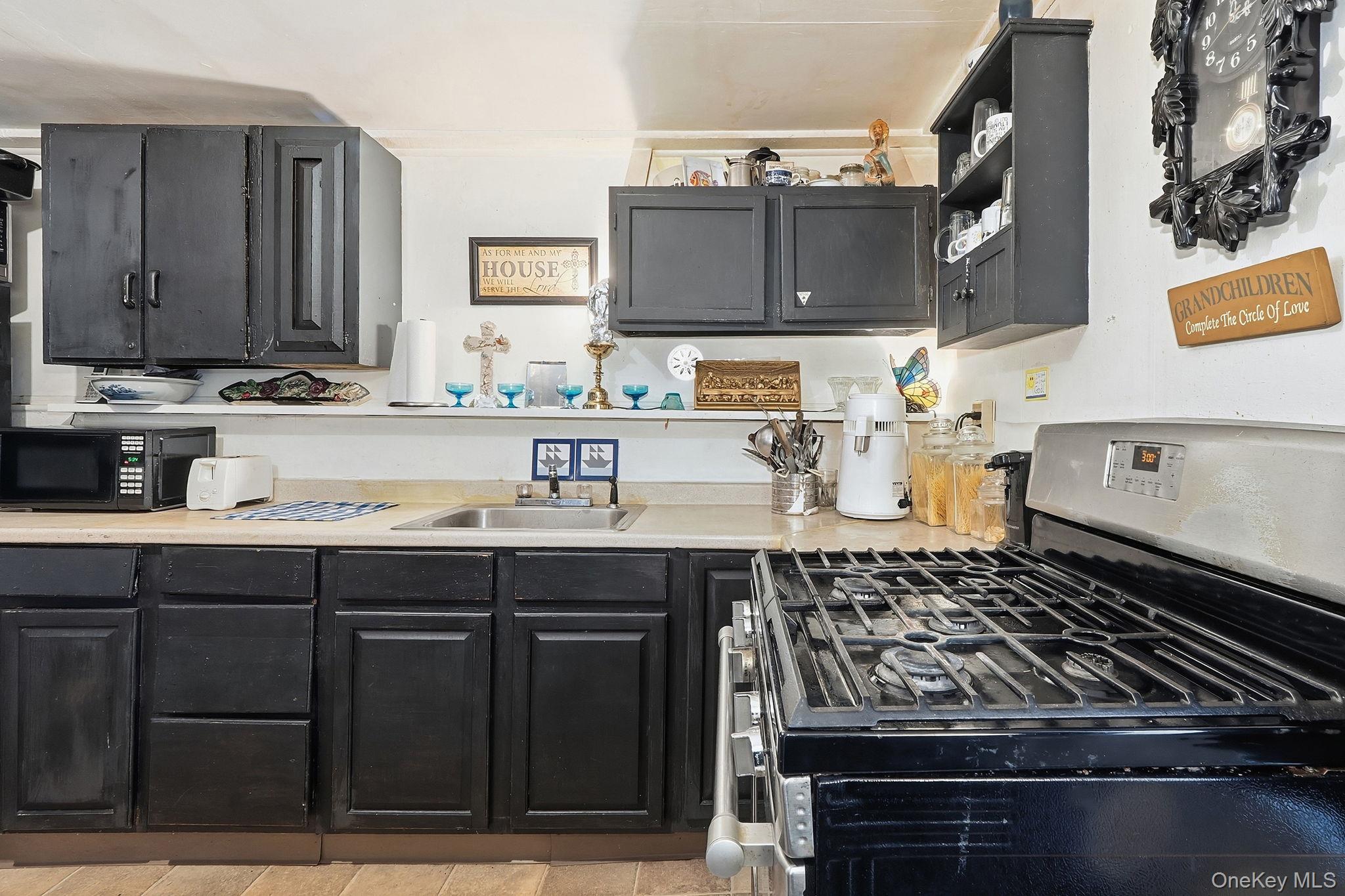 145 W Bridge Street, Saugerties, NY 12477