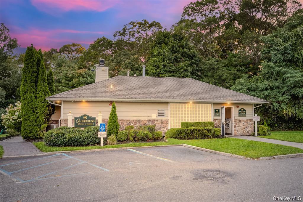 266 Lake Point Circle # 266, Middle Island, NY 11953