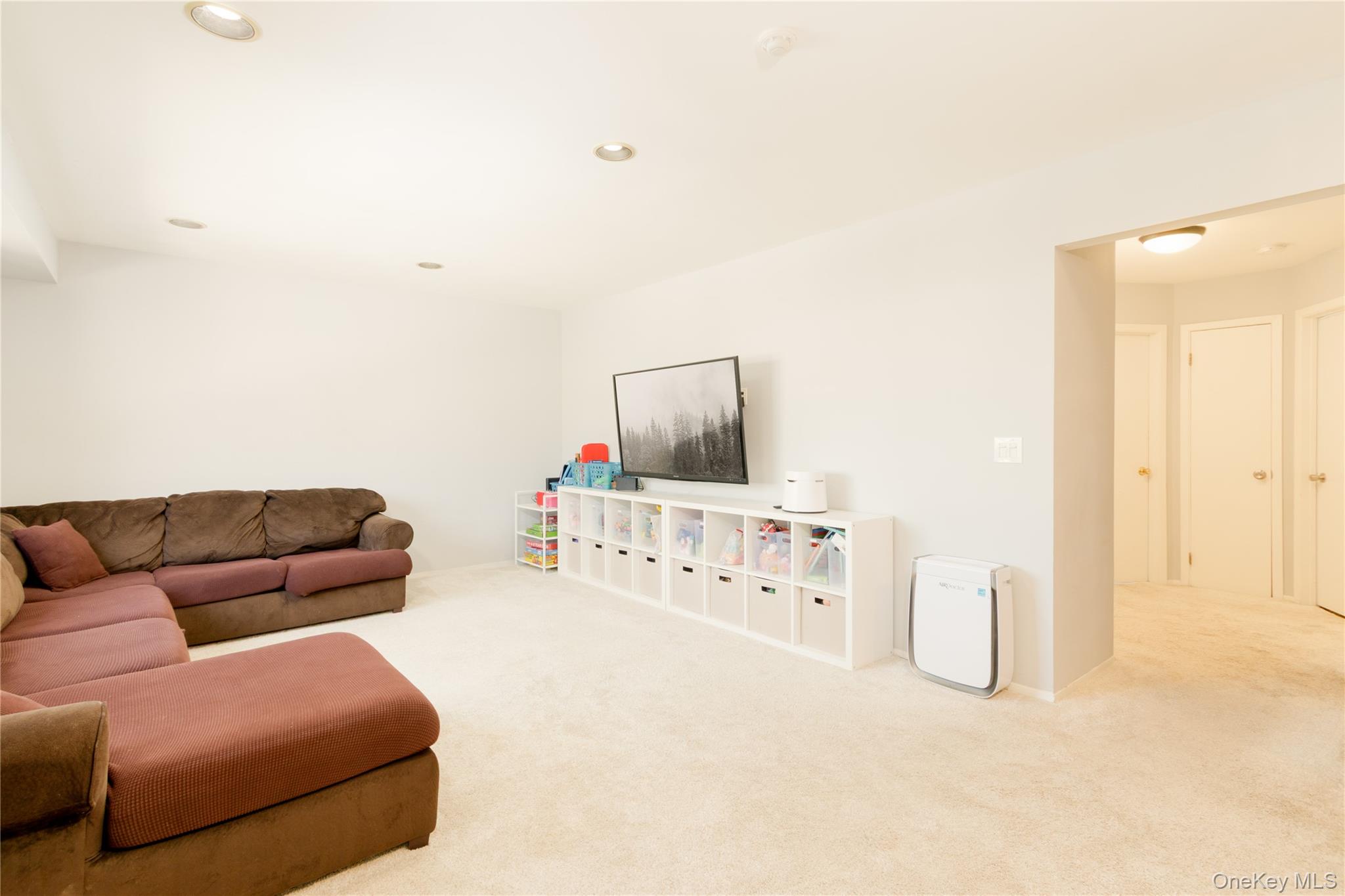 266 Lake Point Circle # 266, Middle Island, NY 11953