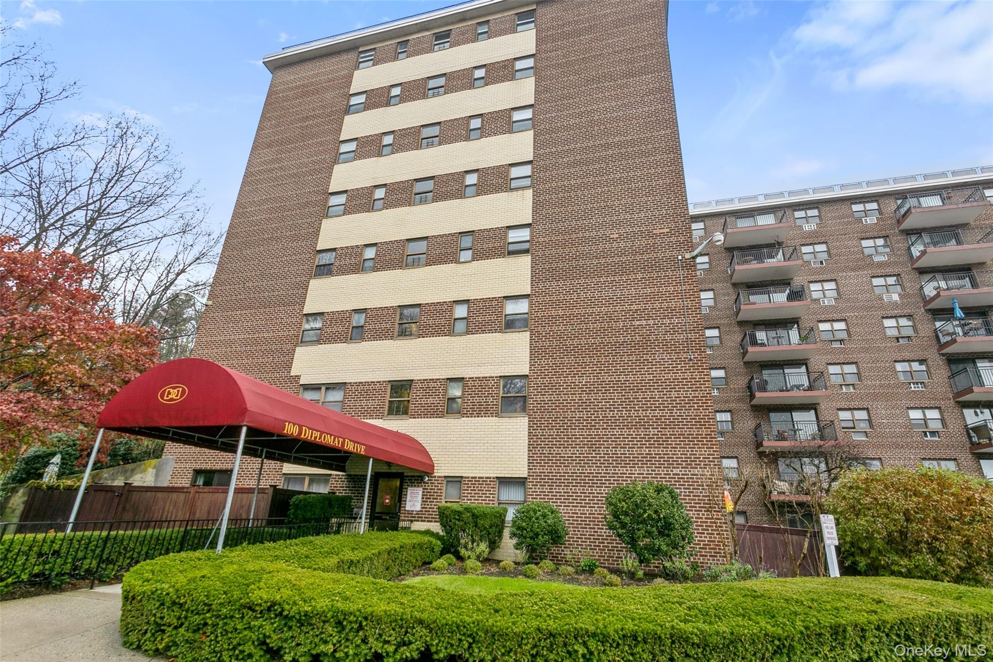 100 Diplomat Drive # 8C, Mount Kisco, NY 10549