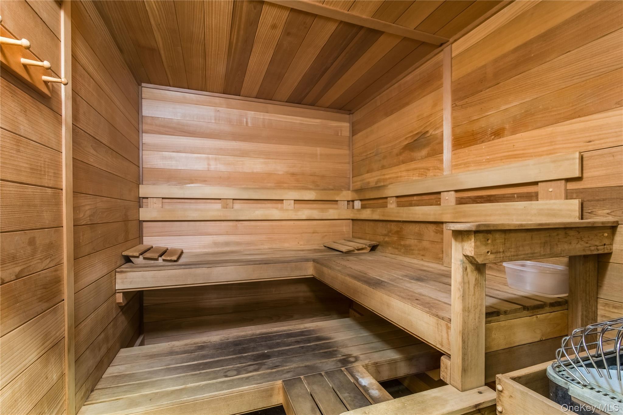 100 Diplomat Drive # 8C, Mount Kisco, NY 10549