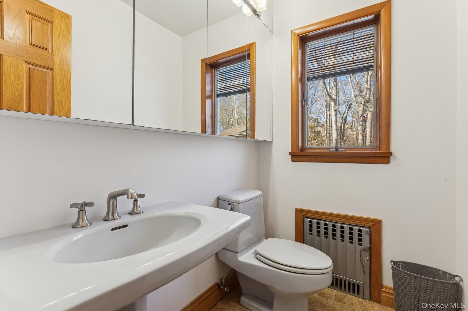 2905 Private Road, East Marion, NY 11939