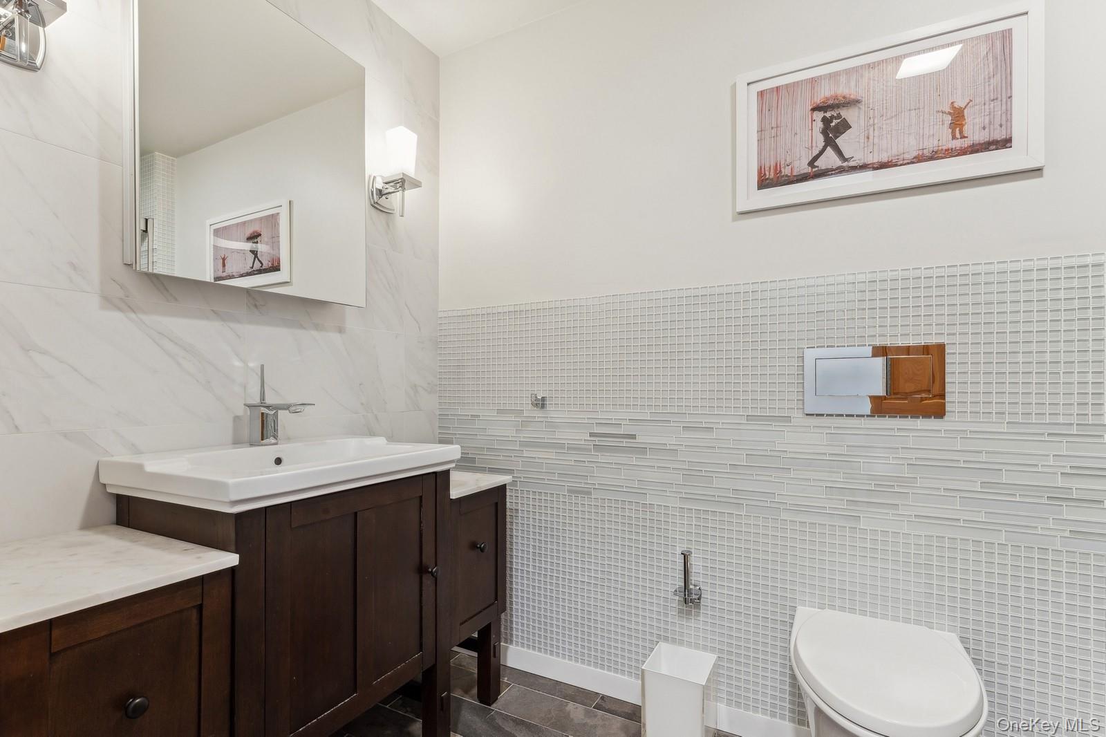 2905 Private Road, East Marion, NY 11939