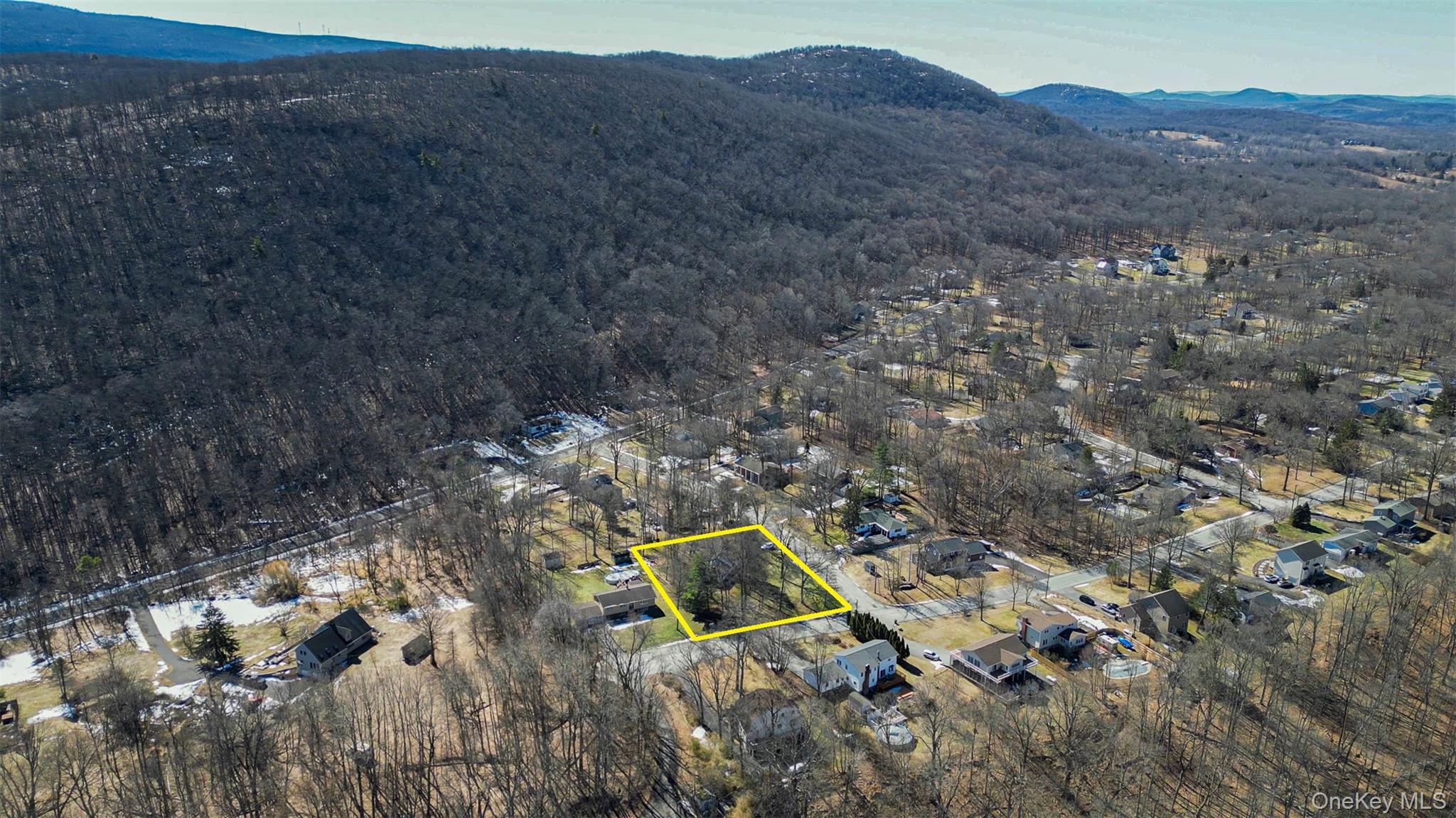 8 Adelaide Lane, Washingtonville, NY 10992