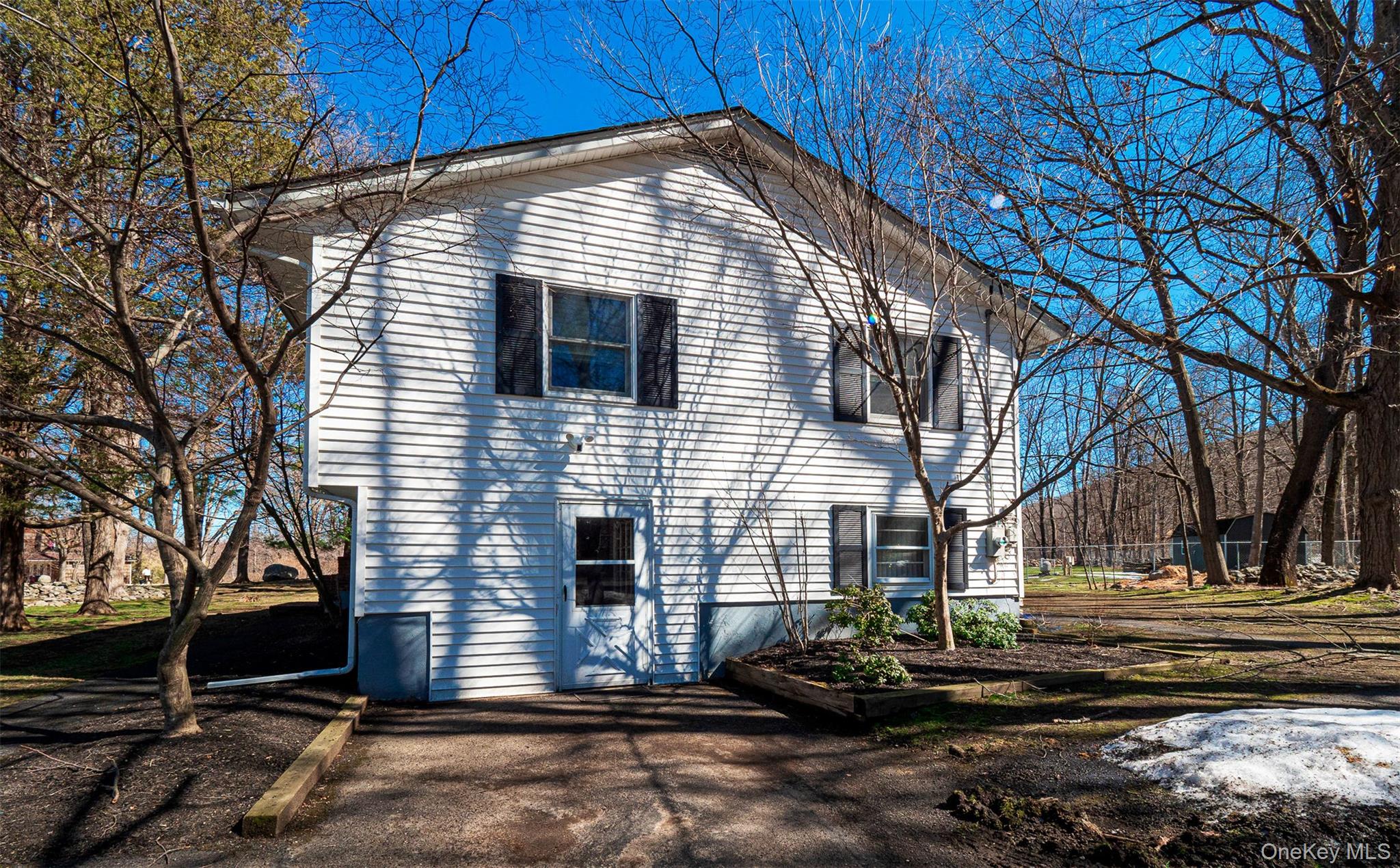 8 Adelaide Lane, Washingtonville, NY 10992