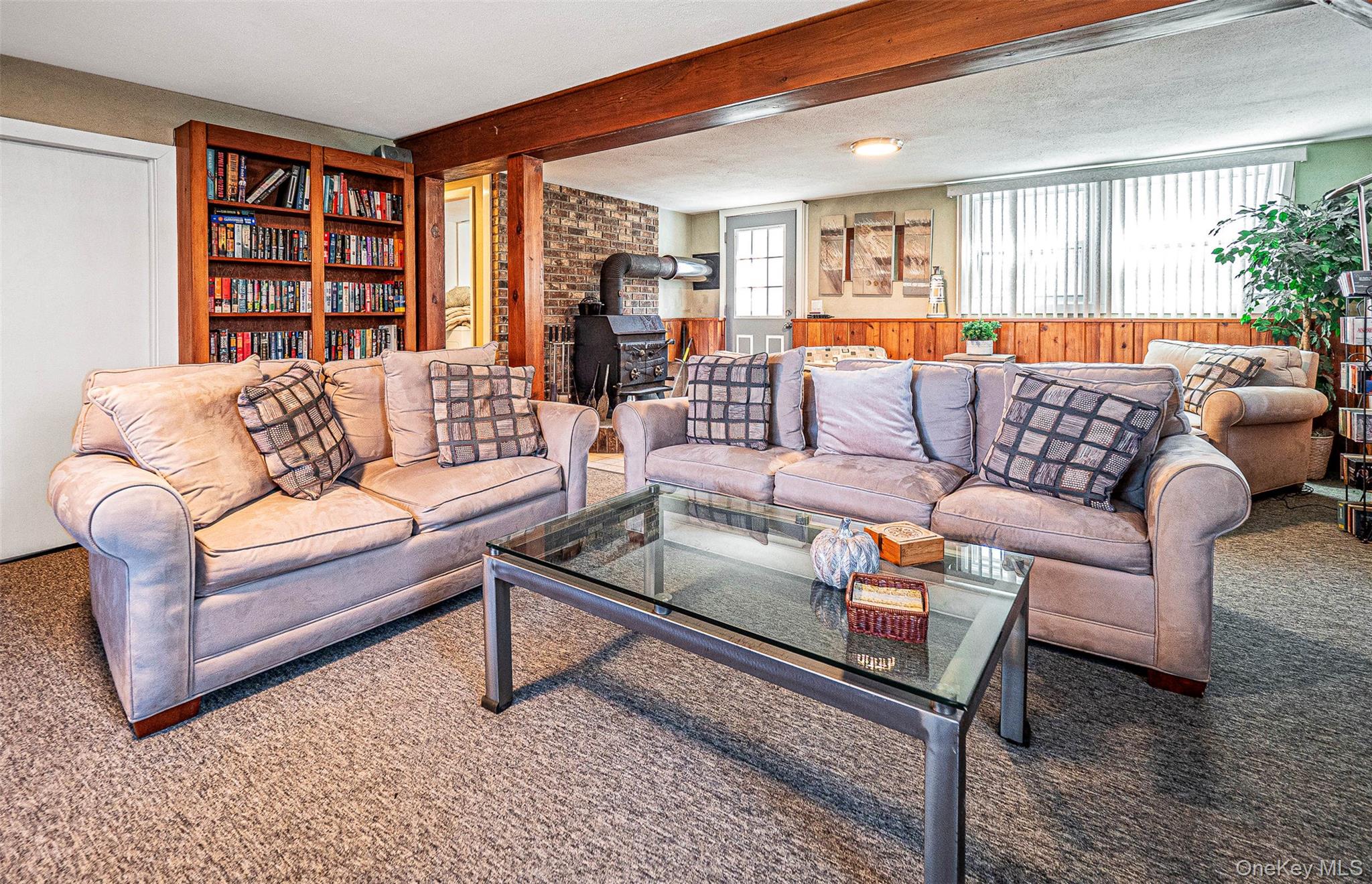 8 Adelaide Lane, Washingtonville, NY 10992