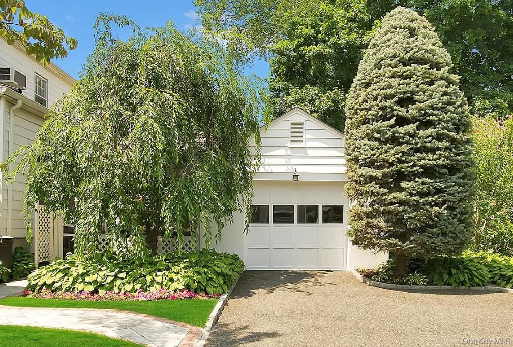 1 Webster Road, Scarsdale, NY 10583