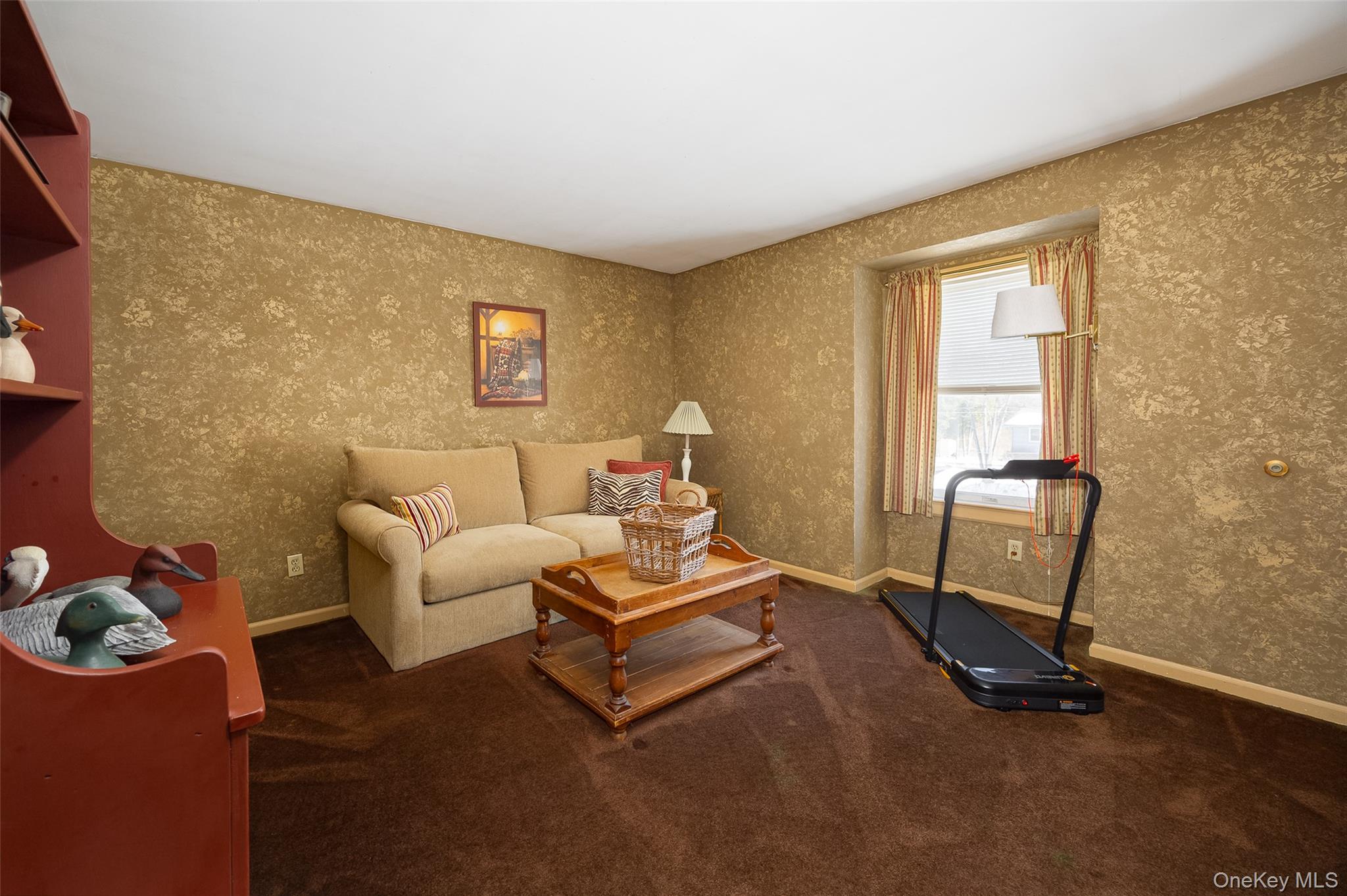 40 Ireland Drive, Poughkeepsie, NY 12603