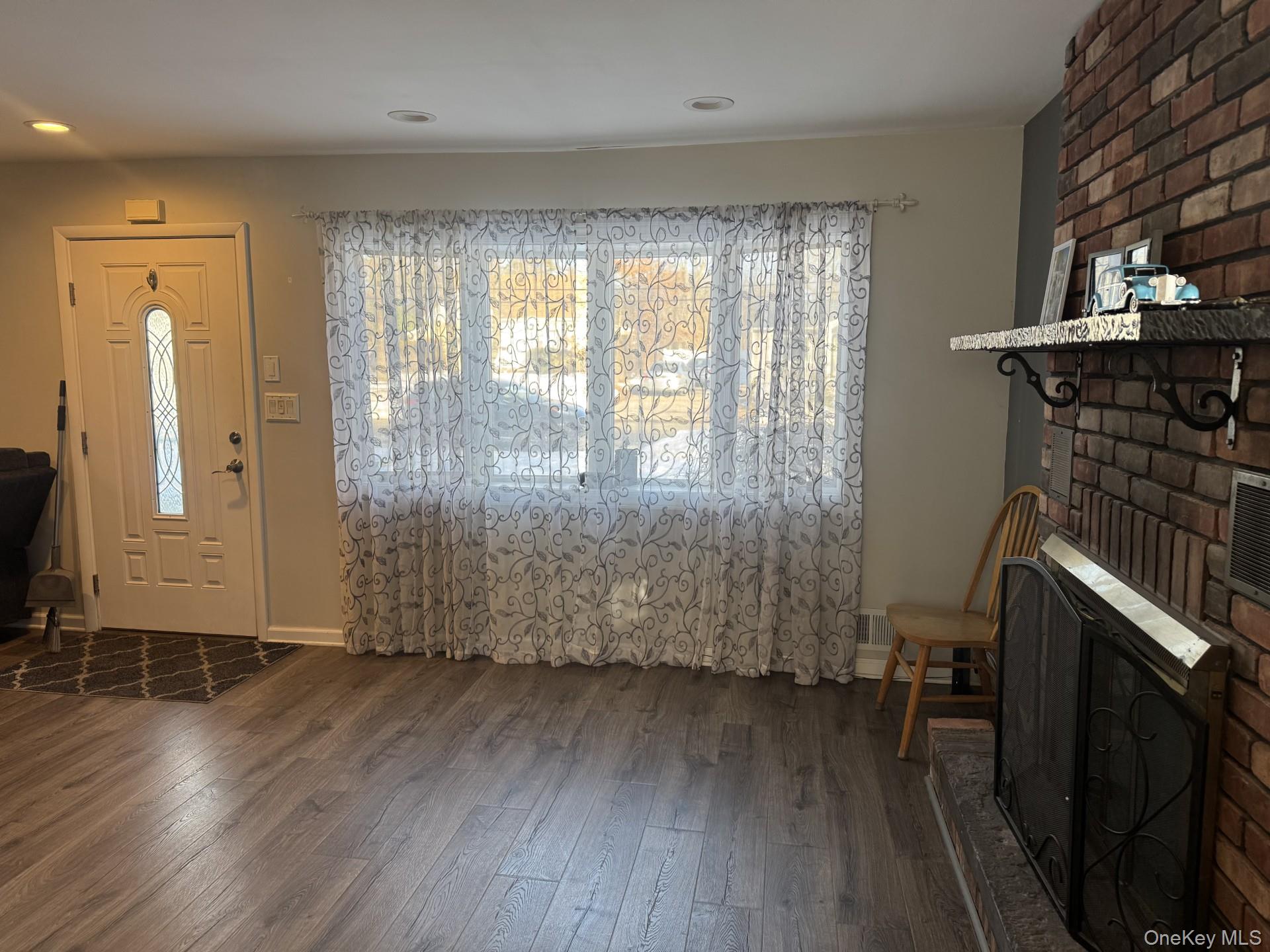 1520 N Thompson Drive, Bay Shore, NY 11706