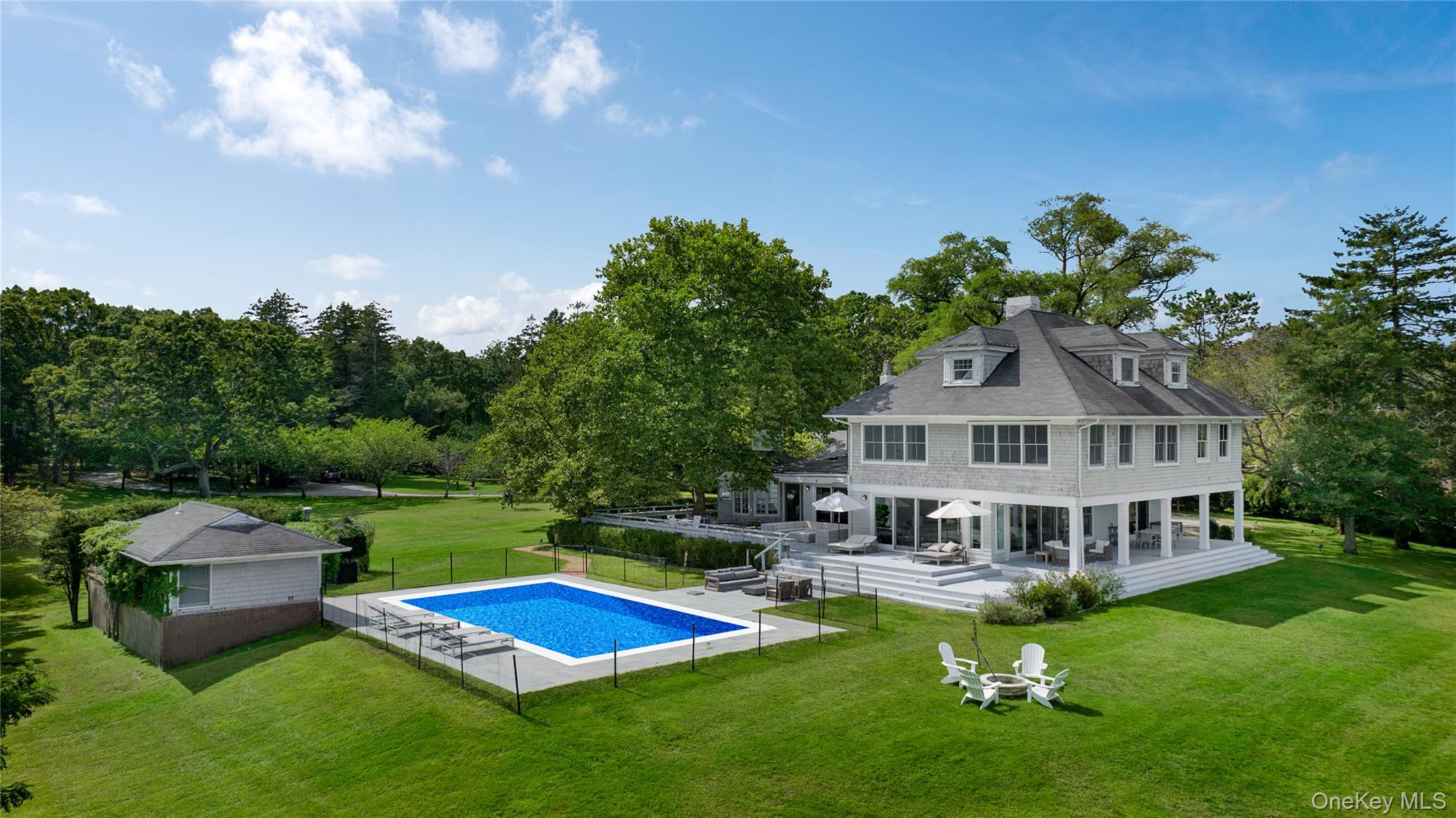 11 Bay Road, Quogue, NY 11959