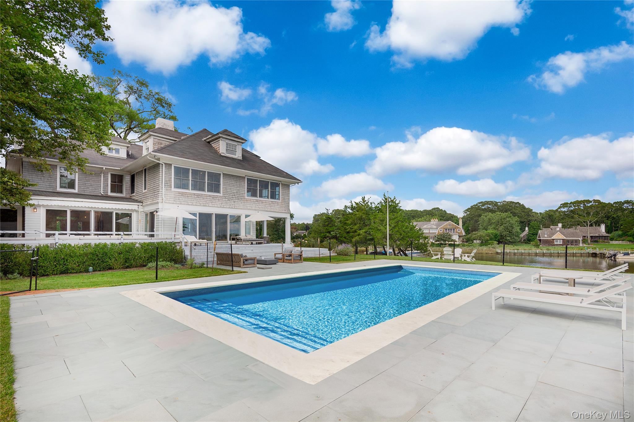 11 Bay Road, Quogue, NY 11959