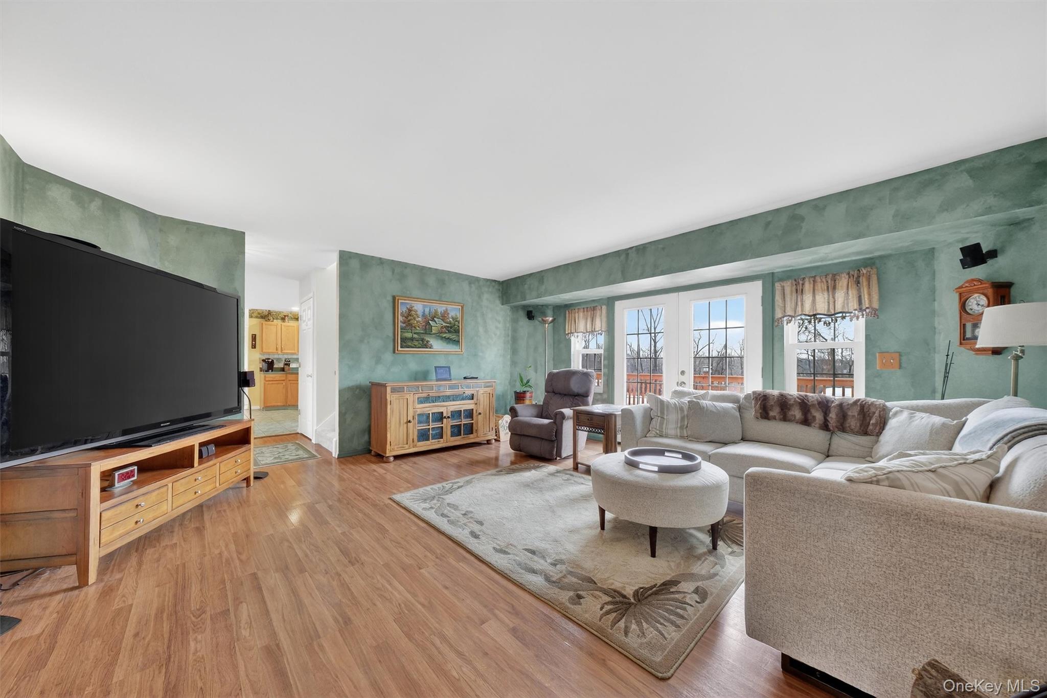 3 Windsor Garden Drive, New Windsor, NY 12553