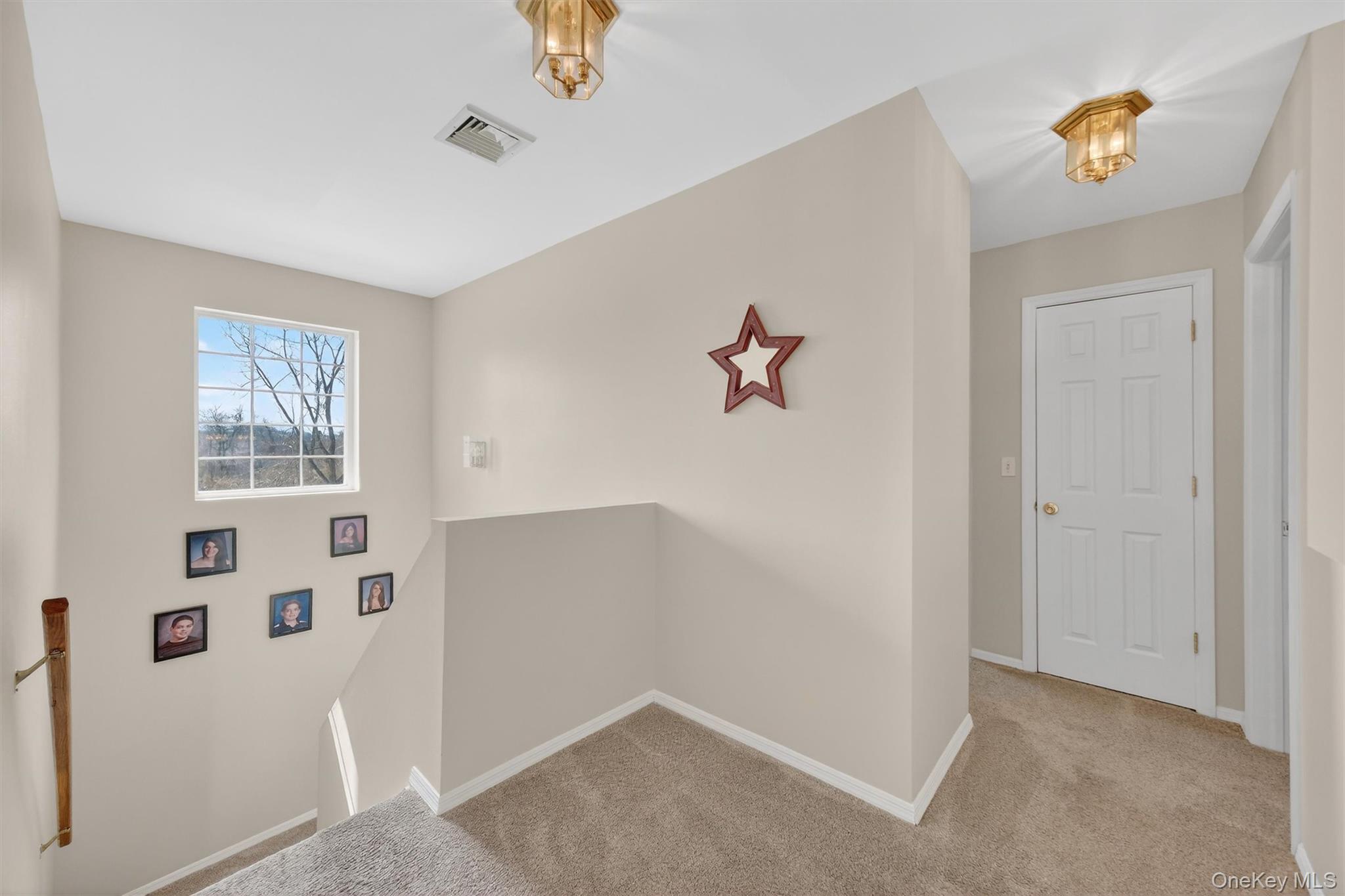 3 Windsor Garden Drive, New Windsor, NY 12553