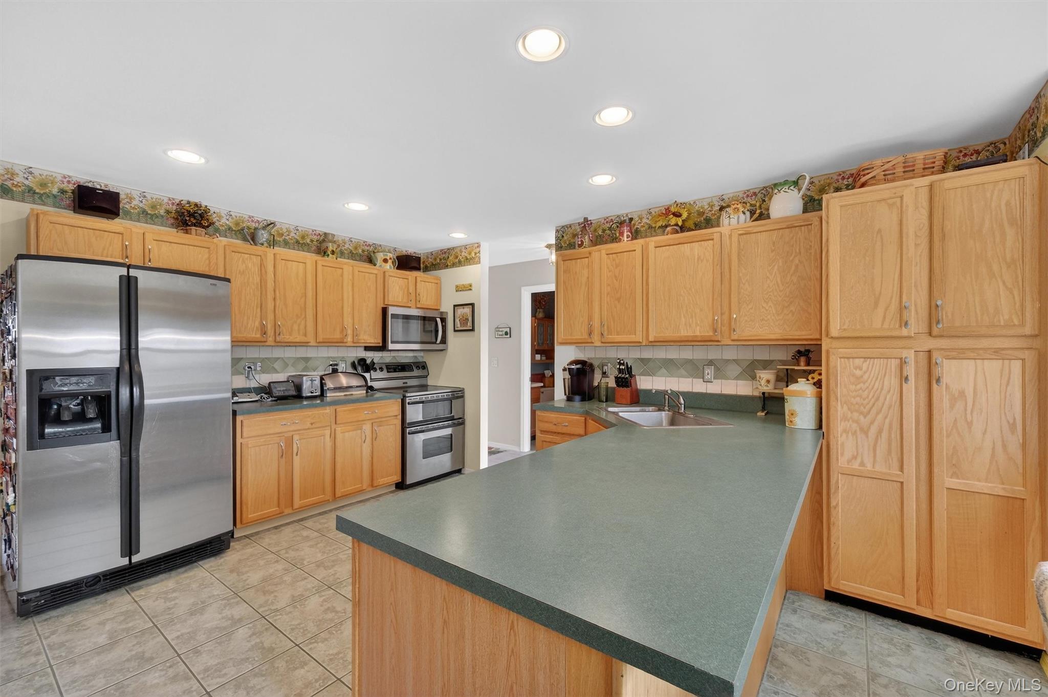 3 Windsor Garden Drive, New Windsor, NY 12553